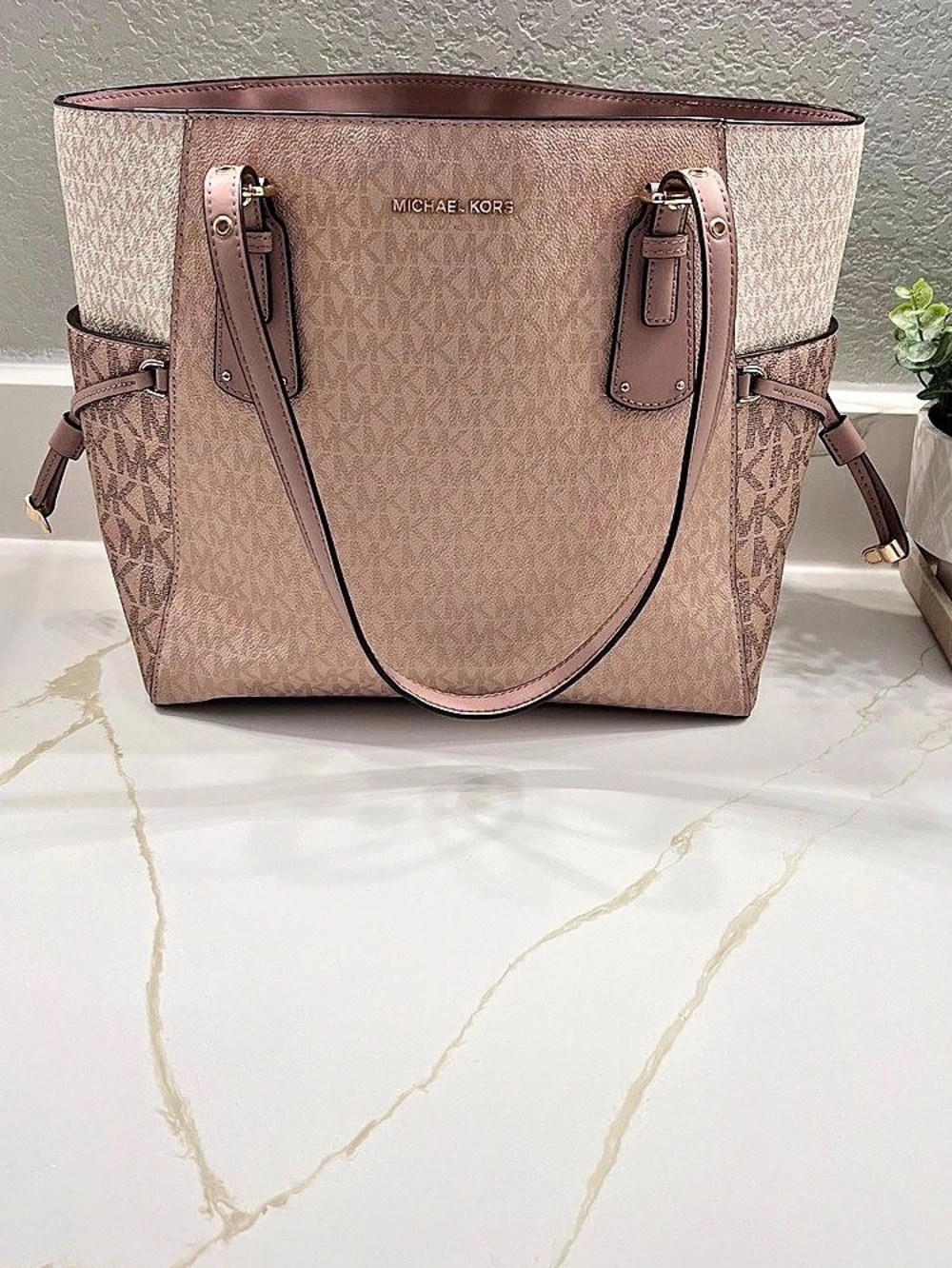 Michael Kors Voyager Large Color-Block Signature Logo Tote Bag Brown